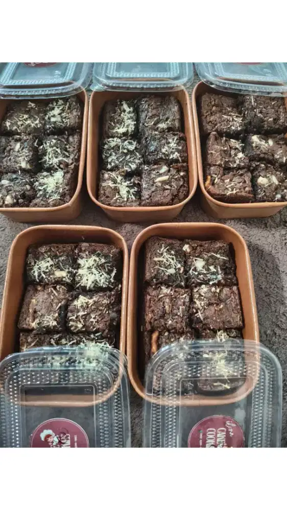 Fudgy browniesS