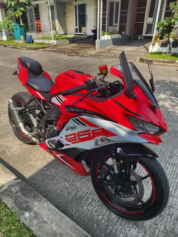 Kawasaki zx25r ABS 2022 low KM