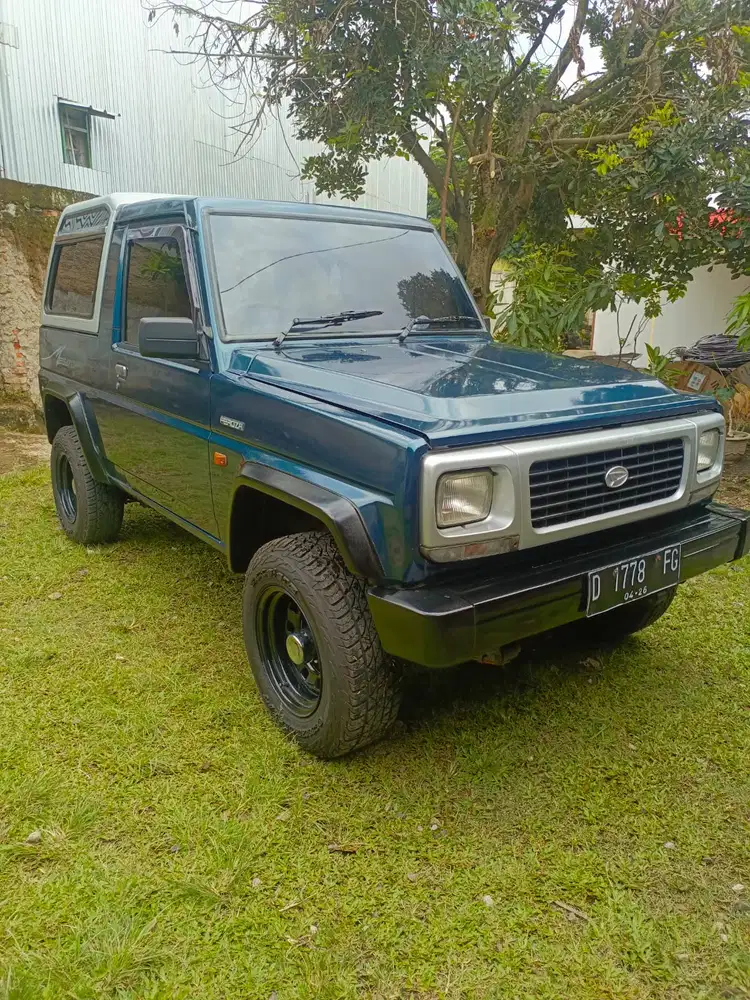 Daihatsu MEGA TOP 1996 Bensin