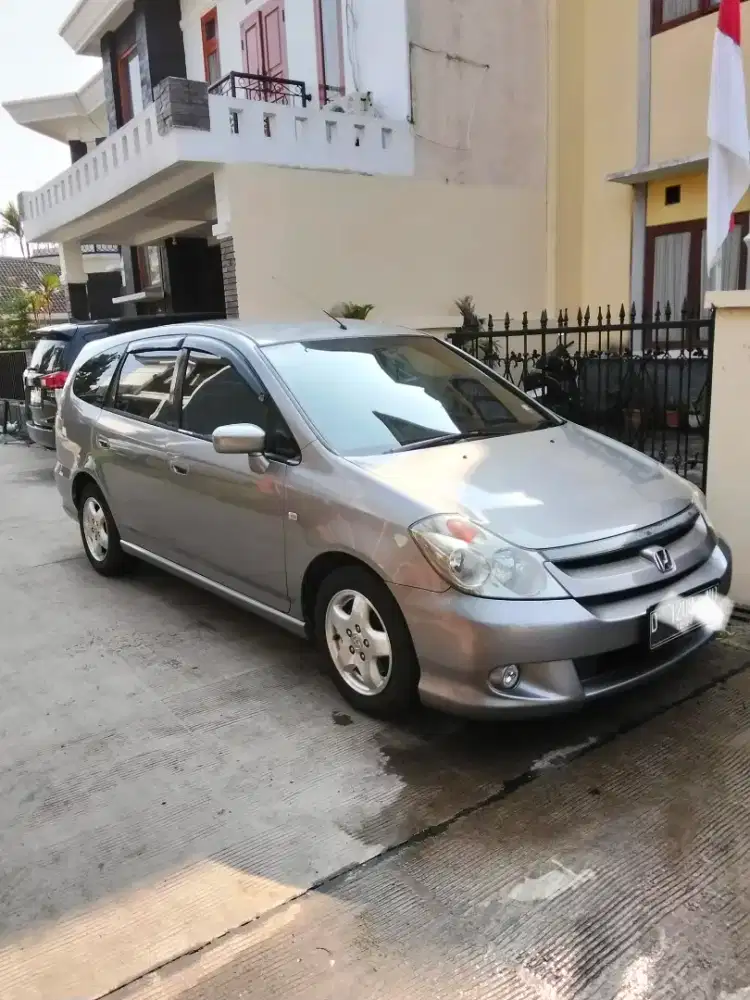 Honda Stream 2.0 A/T Thn 2004