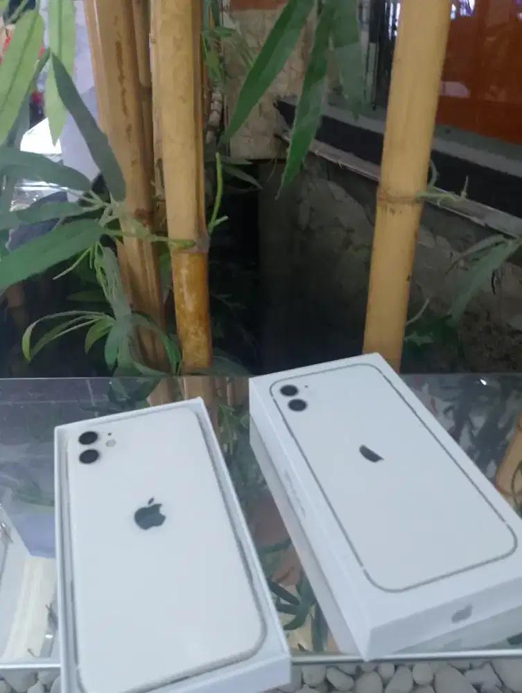 Iphone 11 128gb masih terjaga