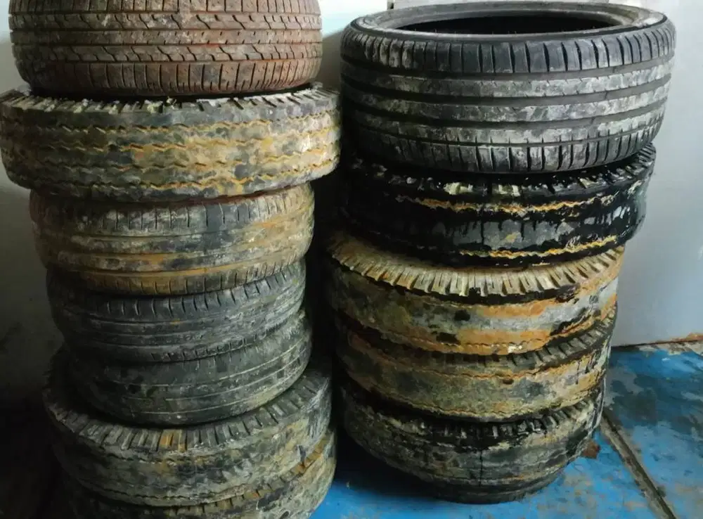 Di jual Ban Bekas Operasional Kantor