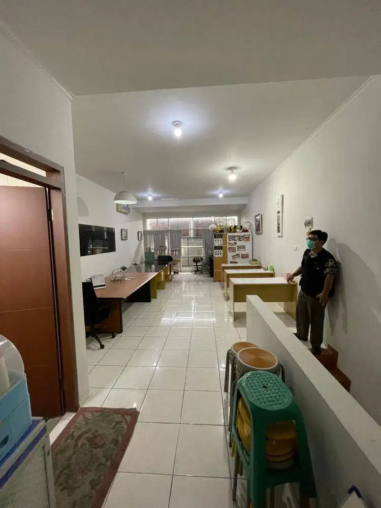 Diual Ruko di Mekarwangi Bandung Strategis Siap Pakai