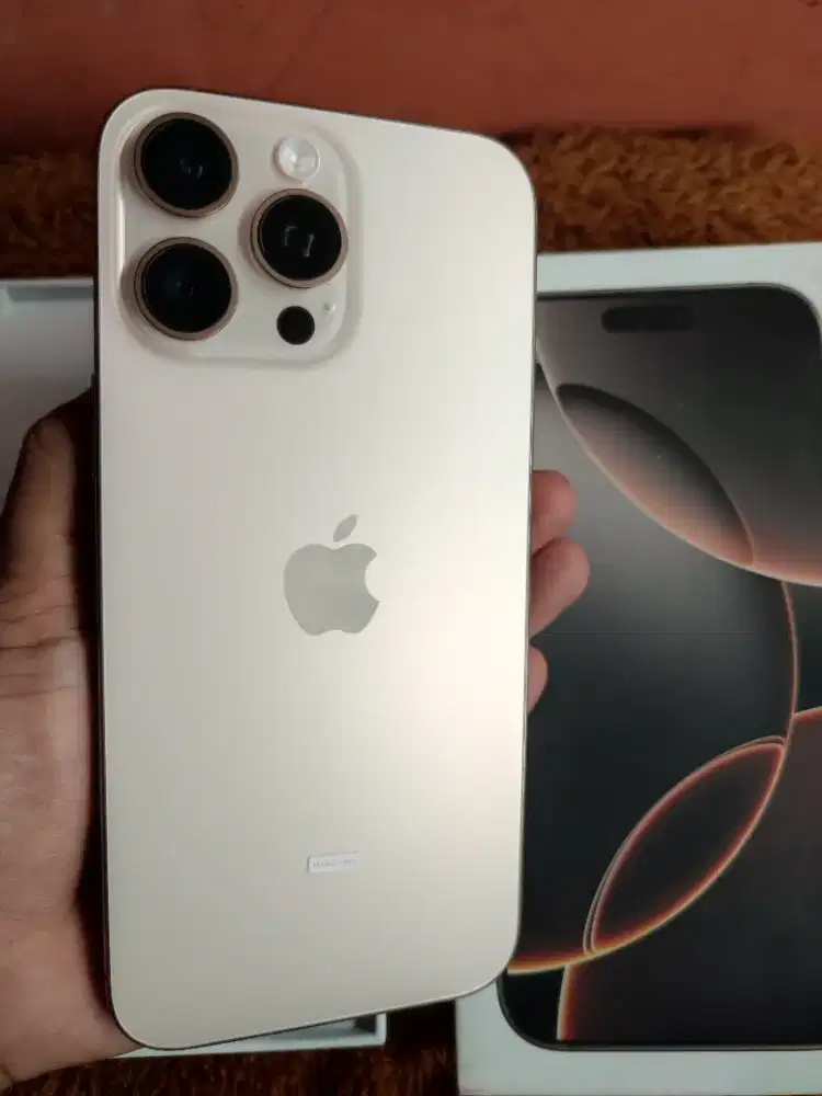 iPhone 16 Pro Max 256 iBox