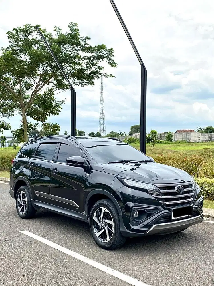 Toyota Rush 1.5 GR Sport A/T 2023