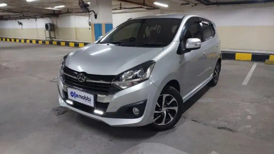 DP Rendah  6JT - Daihatsu Ayla 1.2 R Bensin-MT 2018 Silver