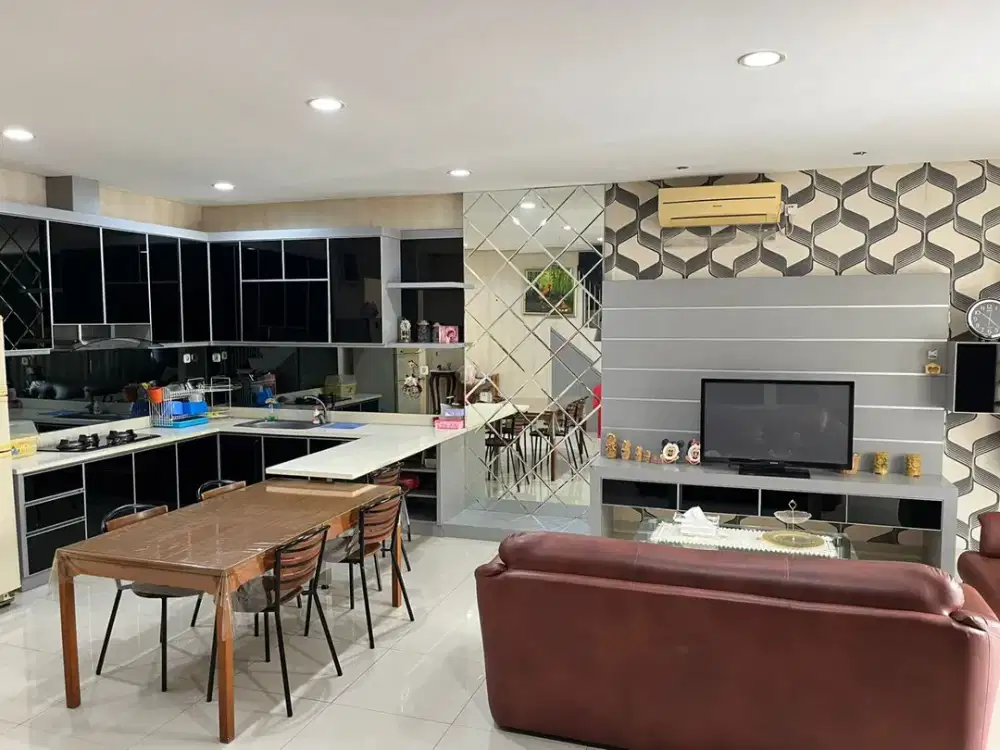 Rumah pik 1 Layar permai ,Furnish siap huni 2KT SHM. Hadap utara