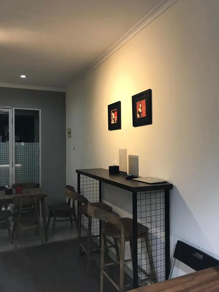 Meja Bar untuk Cafe