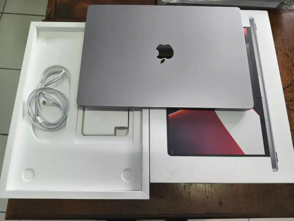 Macbook Pro M1 Pro 16 inch Ram 16Gb/1Tb