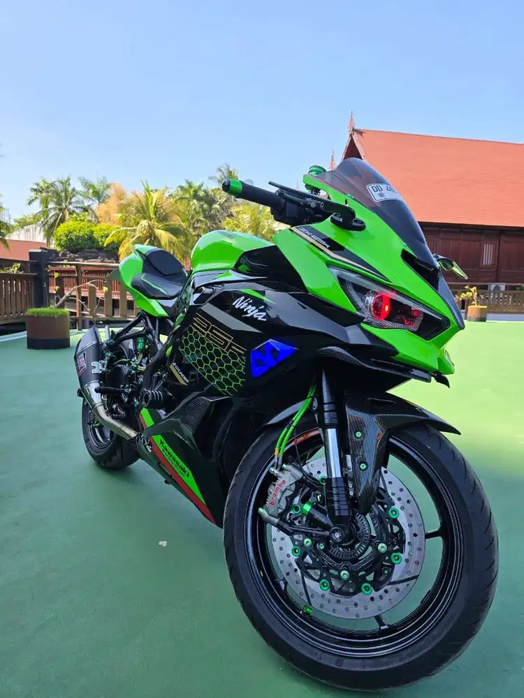 Jual Kawasaki ZX25R ABS