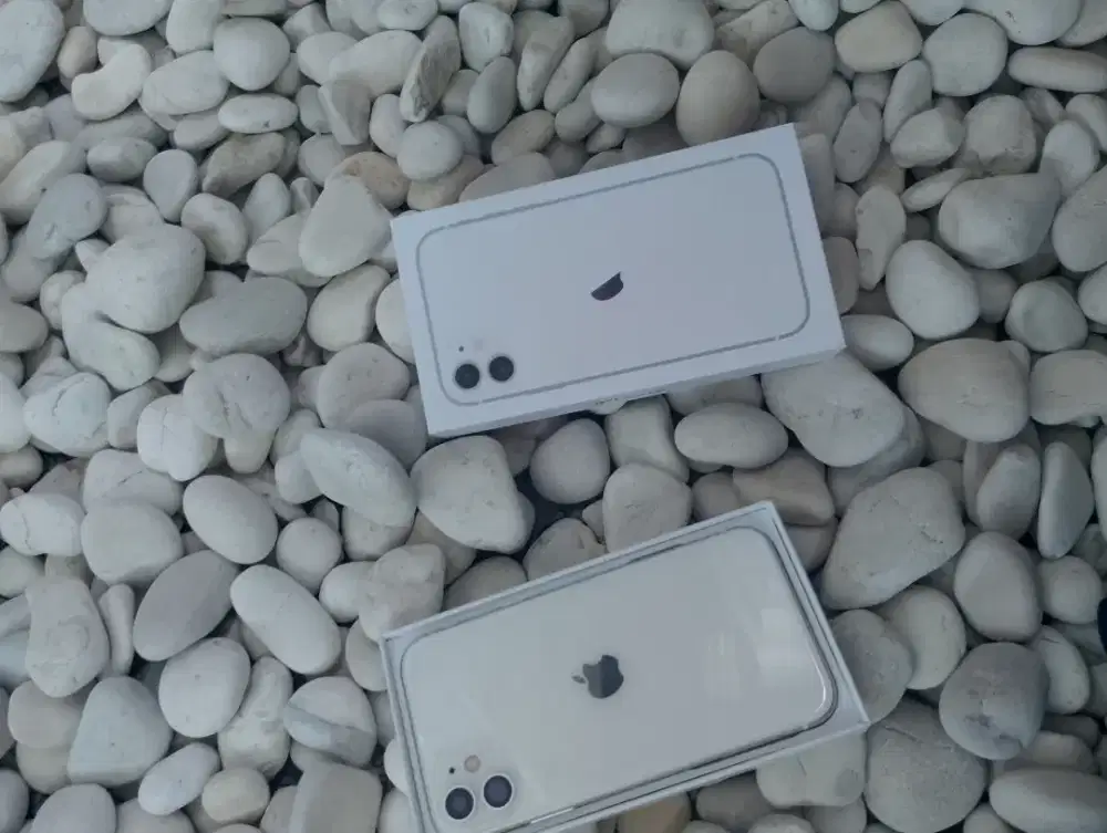 Iphone 11 128gb baru. Dah ganti