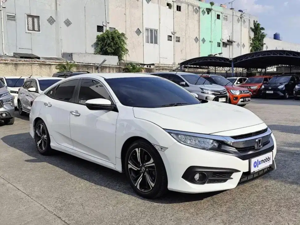 PROMO Low Angsuran Honda Civic 1.5 ES Bensin-AT 2018 SAO