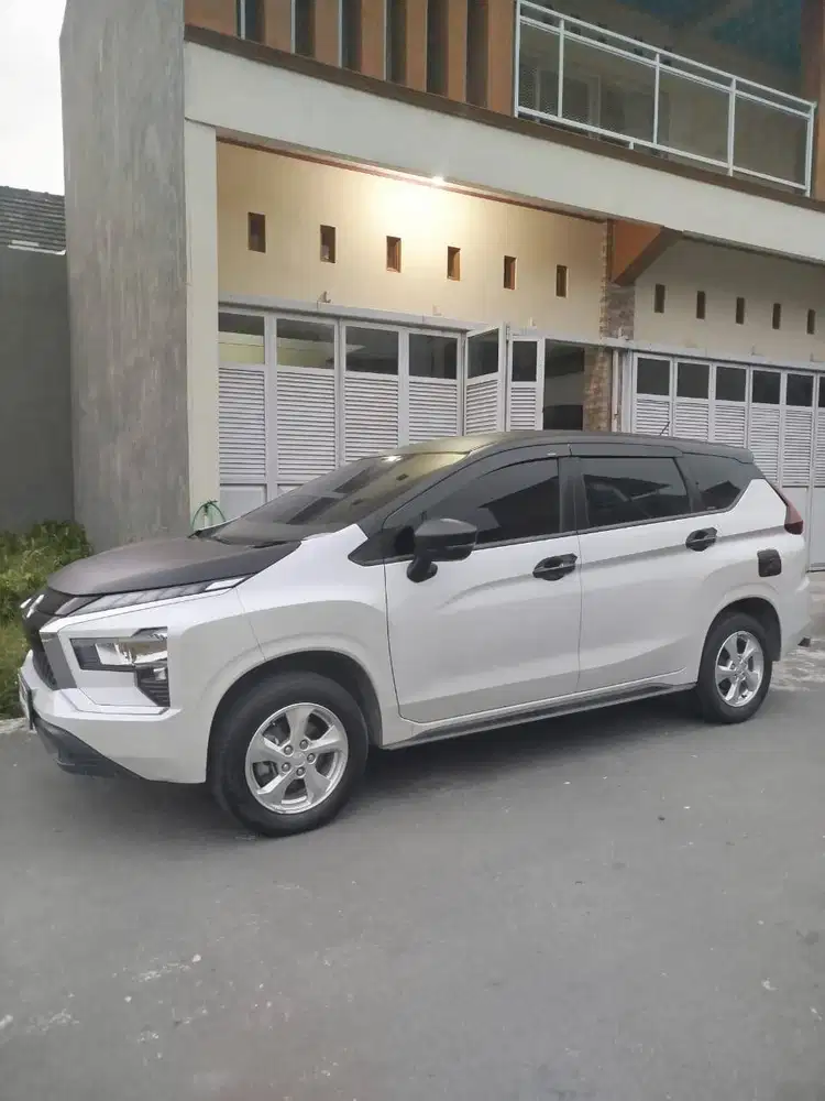Mitsubishi Xpander GLS (2024)