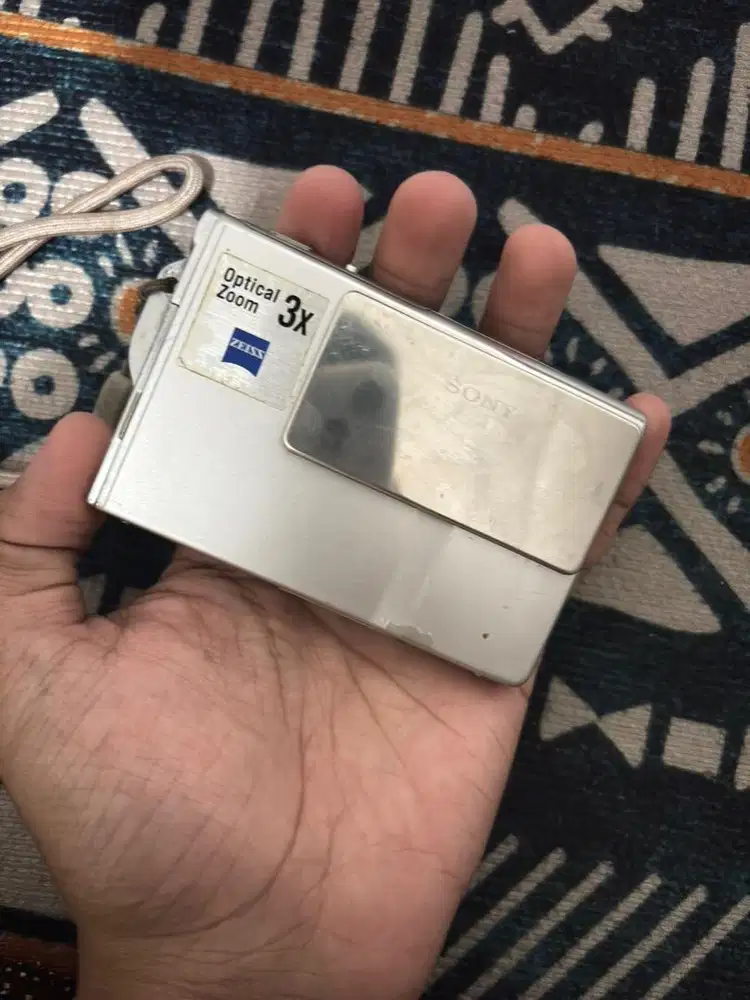 JUAL CEPAT KAMERA DIGITAL SONY T7