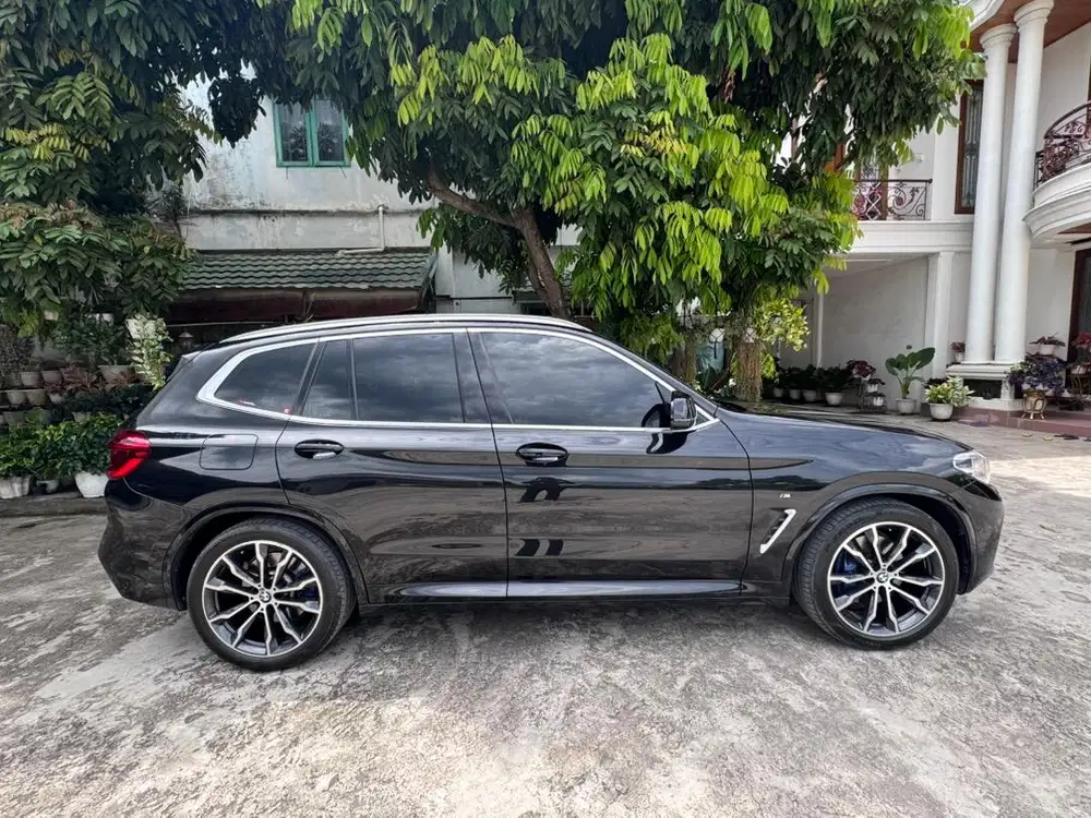 BMW X3 drive 30 i tahun 2021