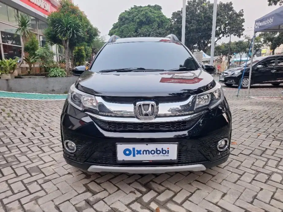 DP MURAH Honda BR-V 1.5 E Bensin-AT 2017 CWZEB
