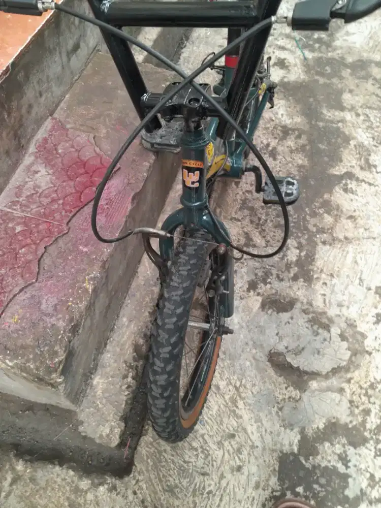 Sepedah bmx ukuran 16