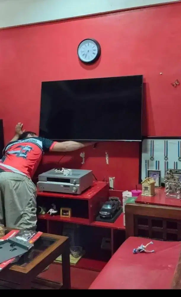 Bracket tv/briket tv/breket tv/braket tv gantungan tv