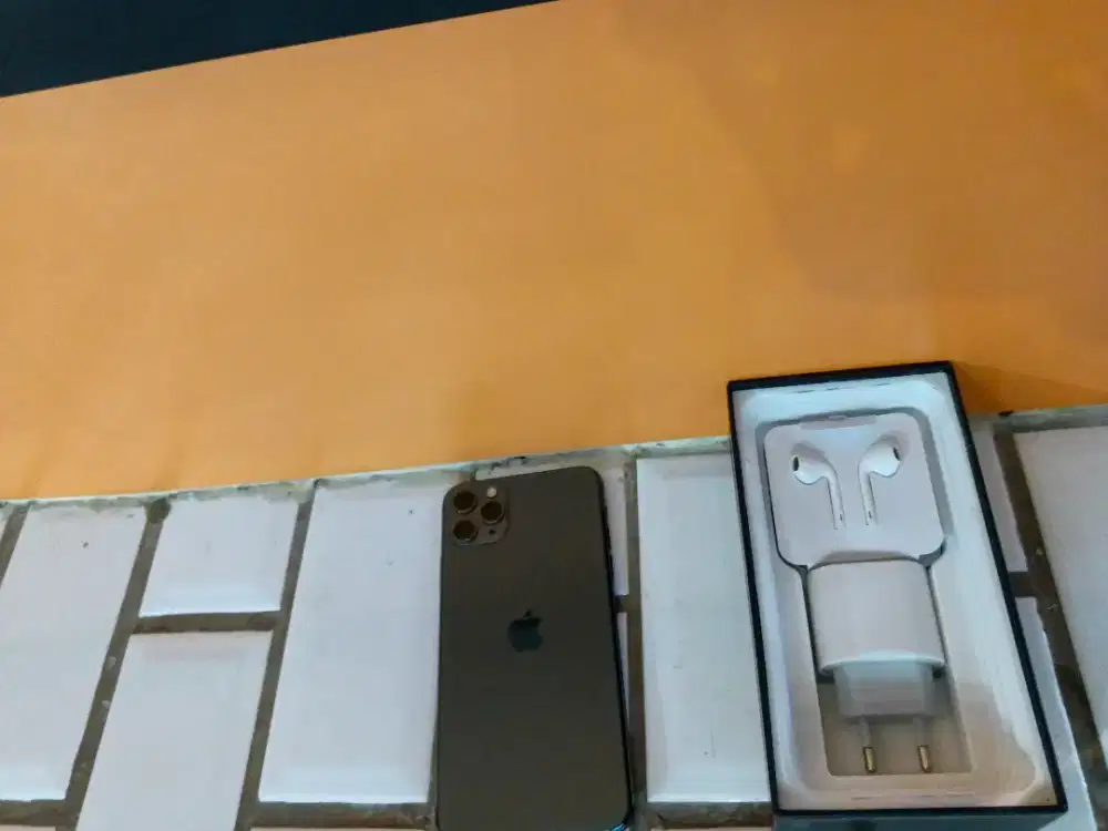 iphone 11 pro max 256gb luve apple