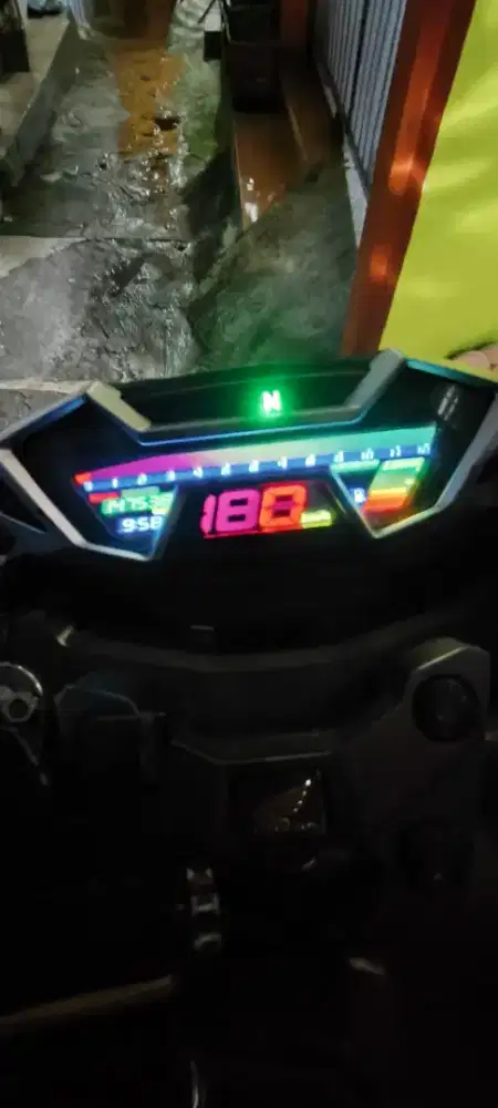 Dijual cb150r tahun 2015