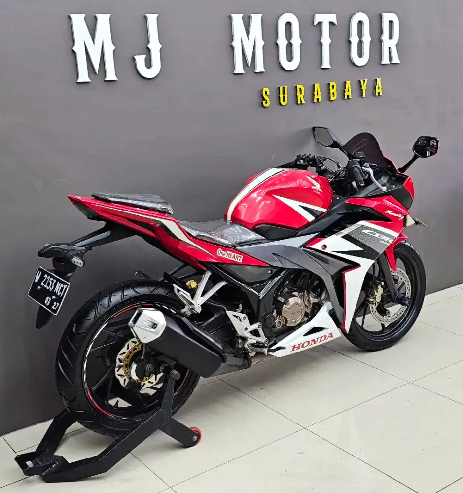 Honda CBR 150R tahun 2017