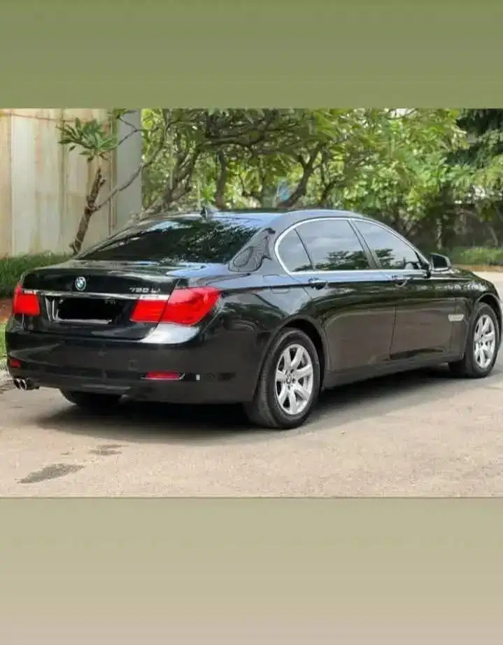 BMW 730Li 2010 Bensin
