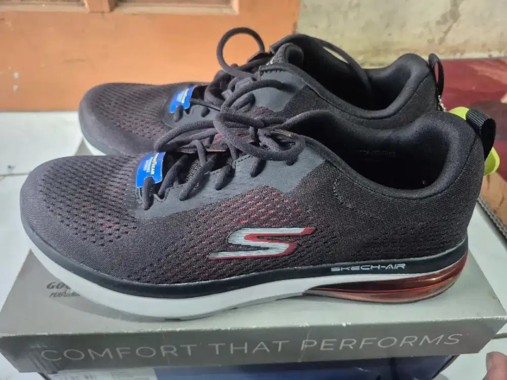 Skechers x Good Year shoe