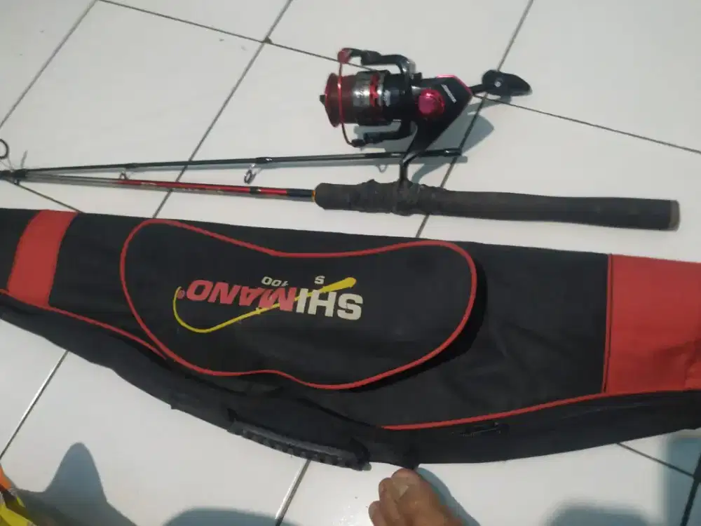 Pancingan merek maguro satu set.
