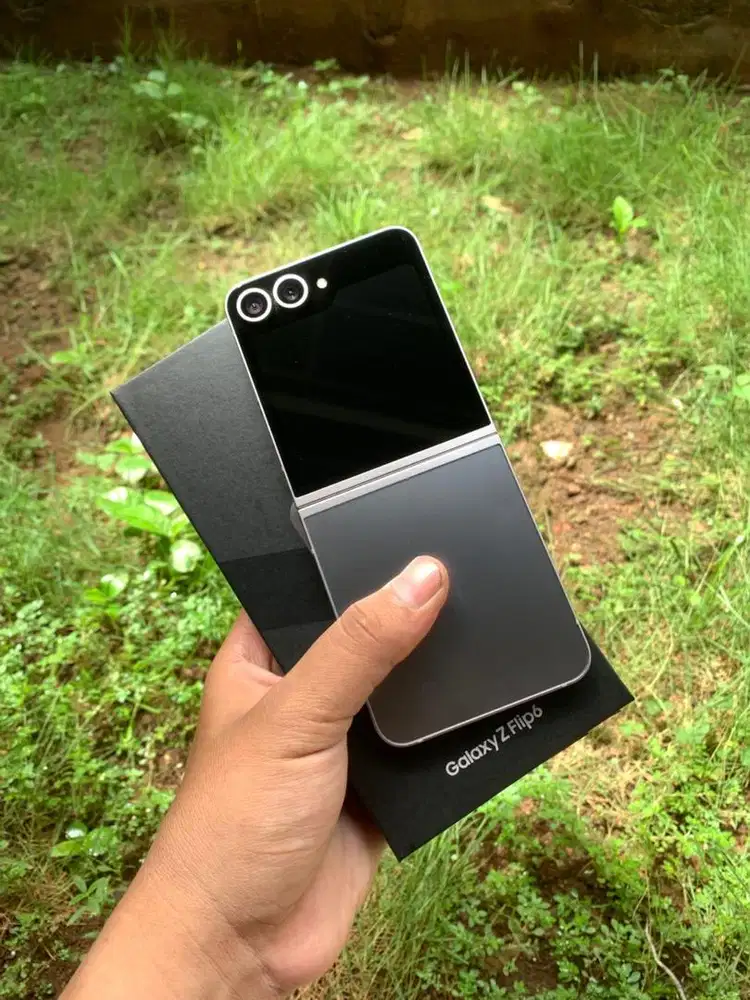 Samsung Galaxy Z flip 6 12/256GB