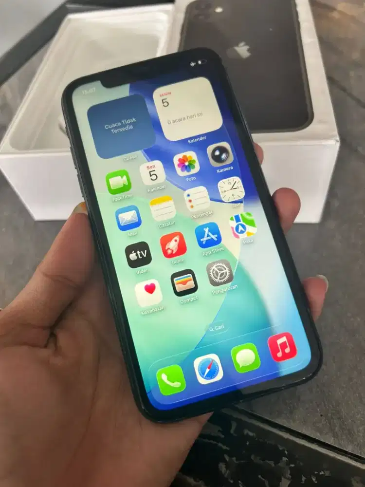 iPhone 11 64 GB all operator