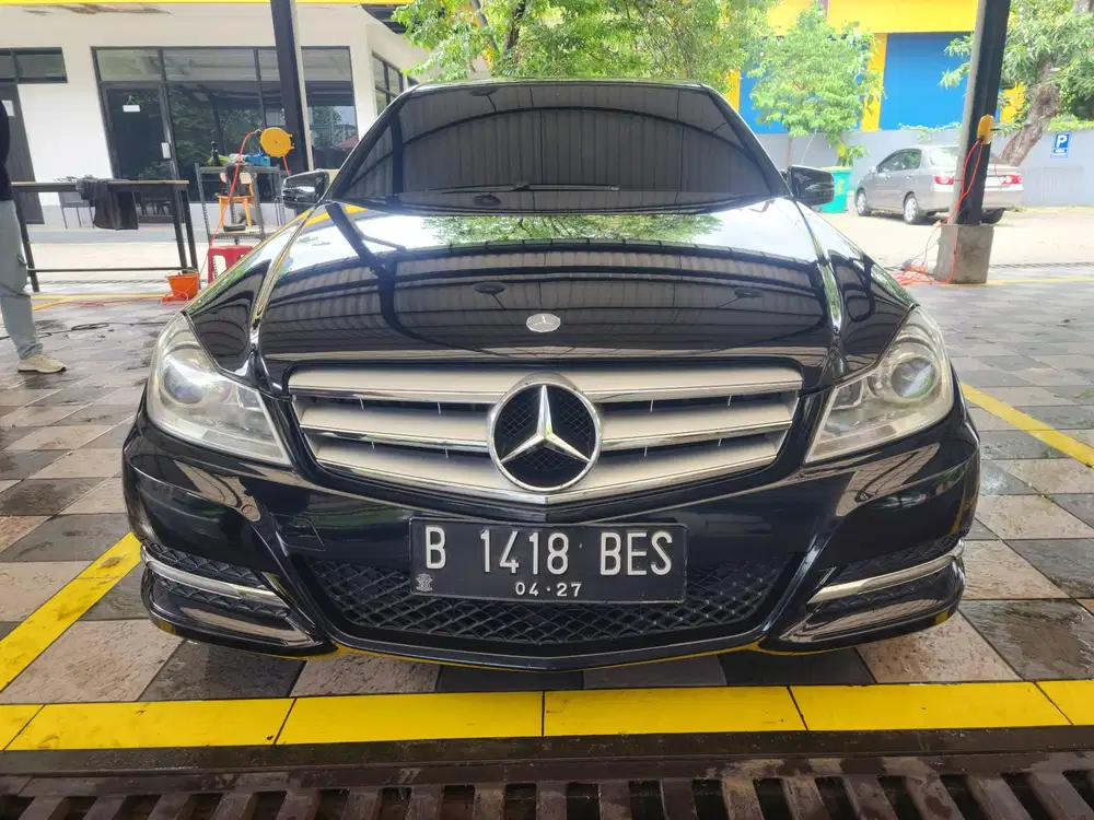 HARGA CASH Mercy C200 CGI W204 Tahun 2013/2014