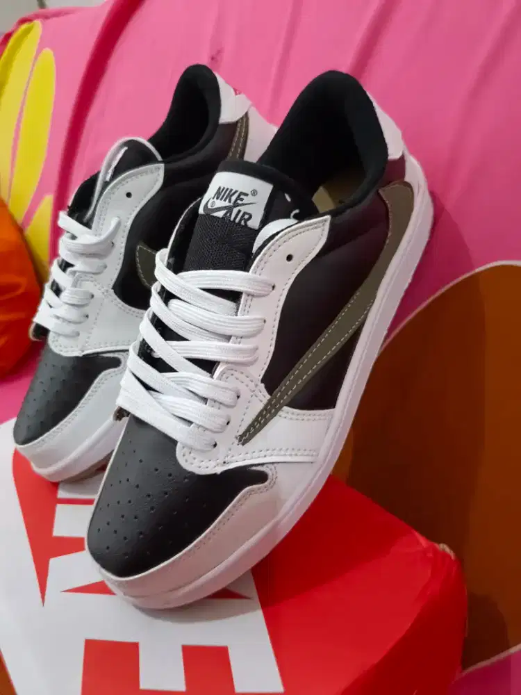 NB Low Air Jordan Size 40