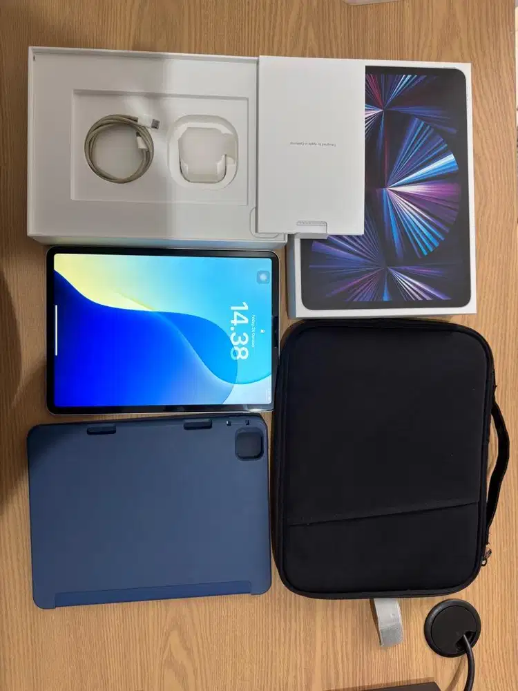 Dijual Ipad Pro M1 2021 (Free Tas dan Case)