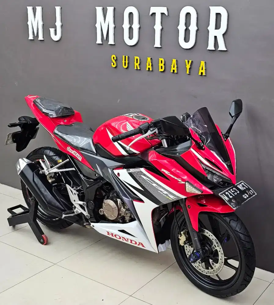 Honda CBR 150R tahun 2017
