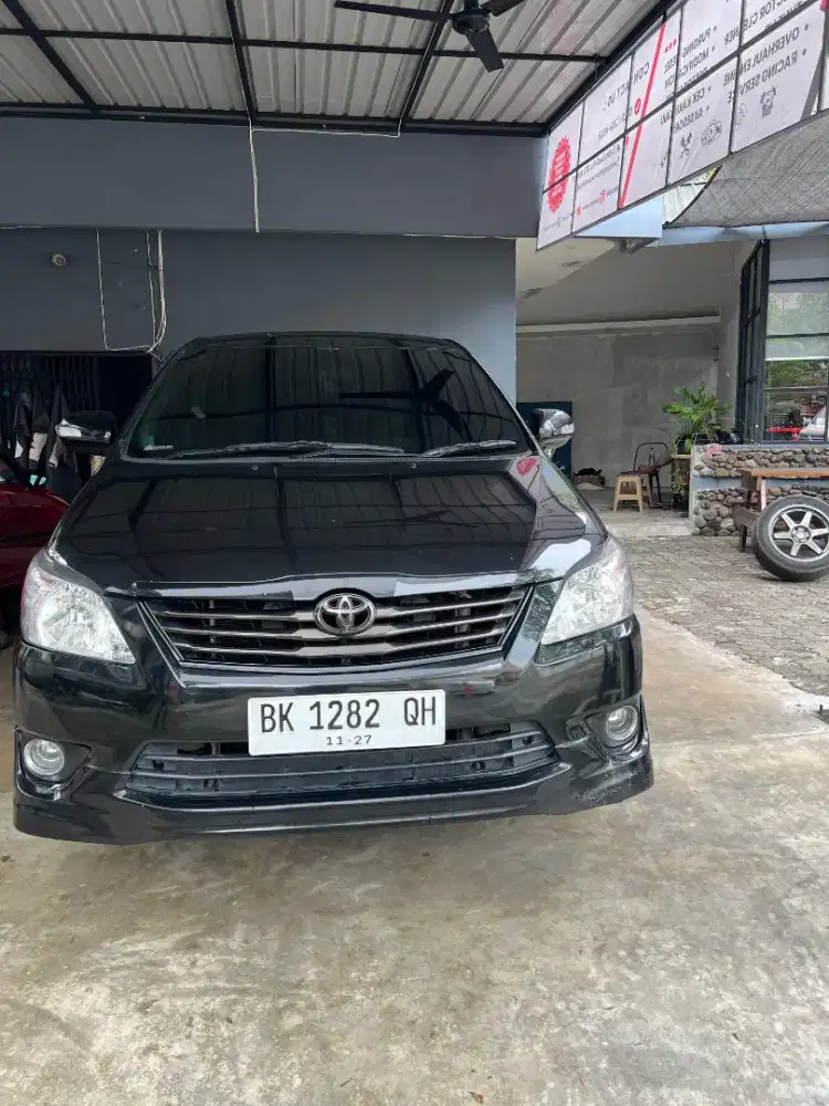 Jual Innova 2011 G captain seat BENSIN