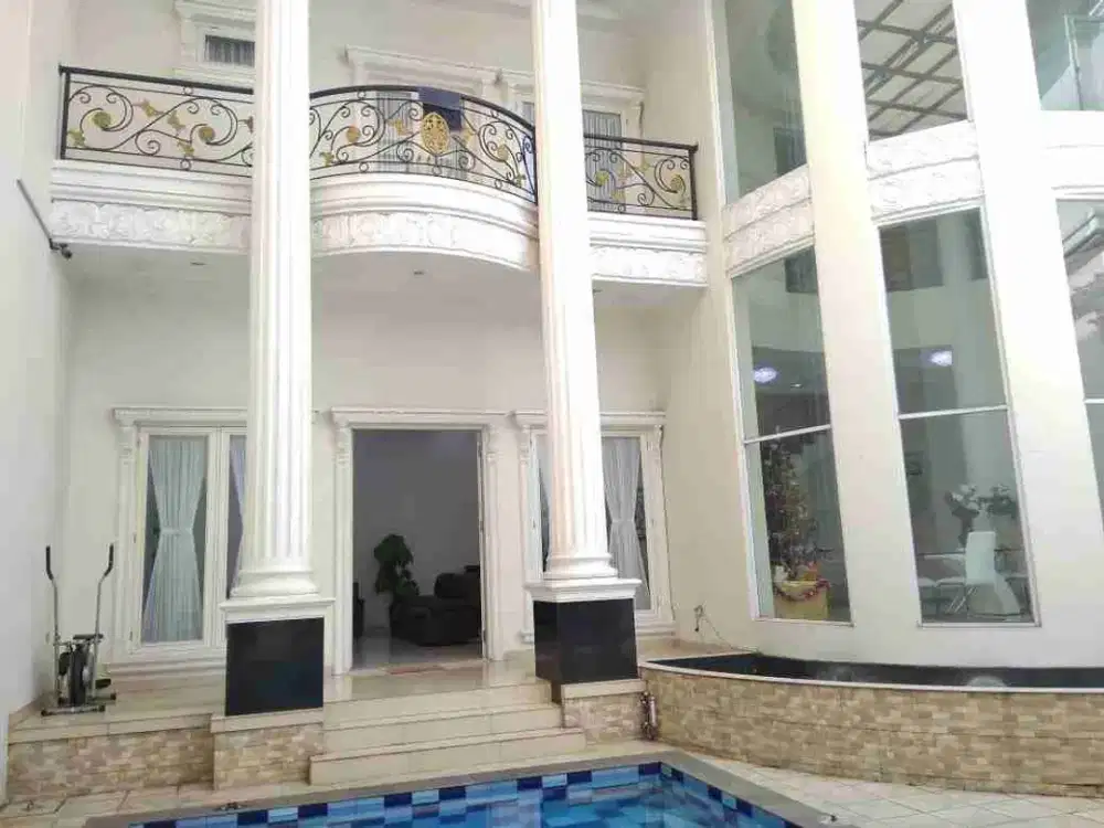 Dijual Rumah Mewah 3 Lantai +mezzanine Di Palem Semi, Kel. Bencongan Indah