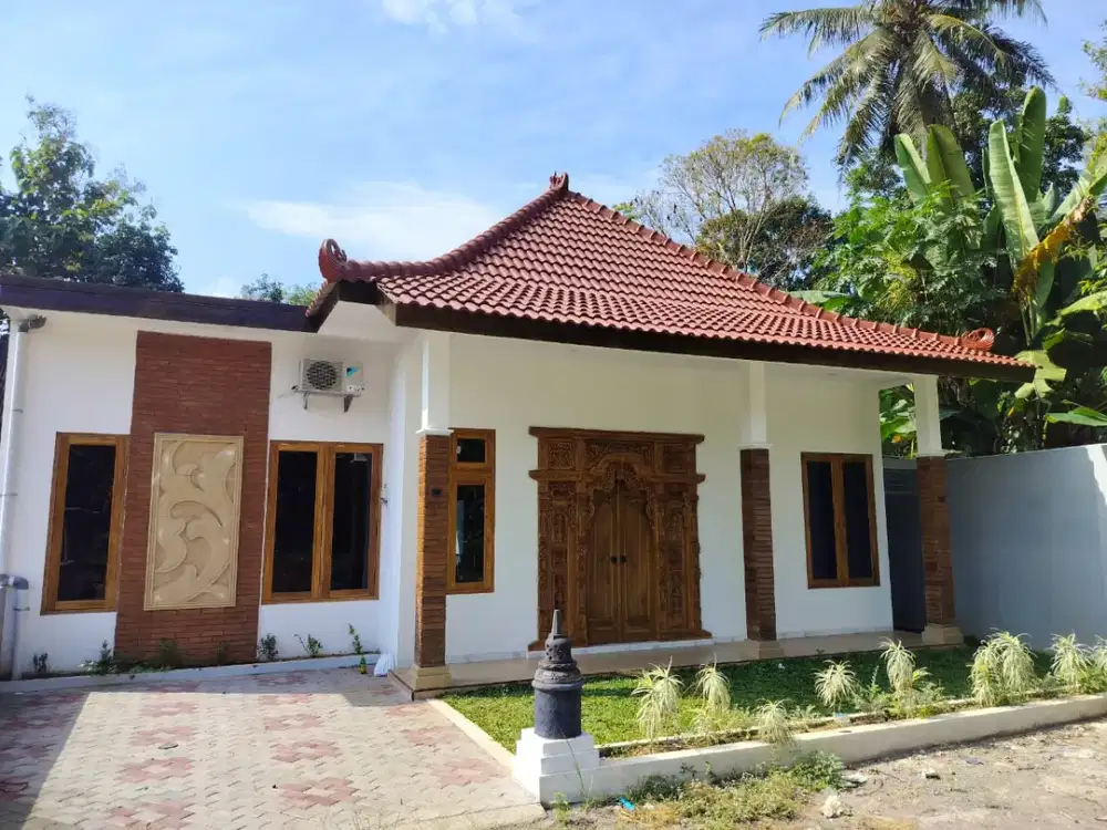 RUMAH SEMI ETNIK LOKASI STRATEGIS KAWASAN WISATA BOROBUDUR MAGELANG
