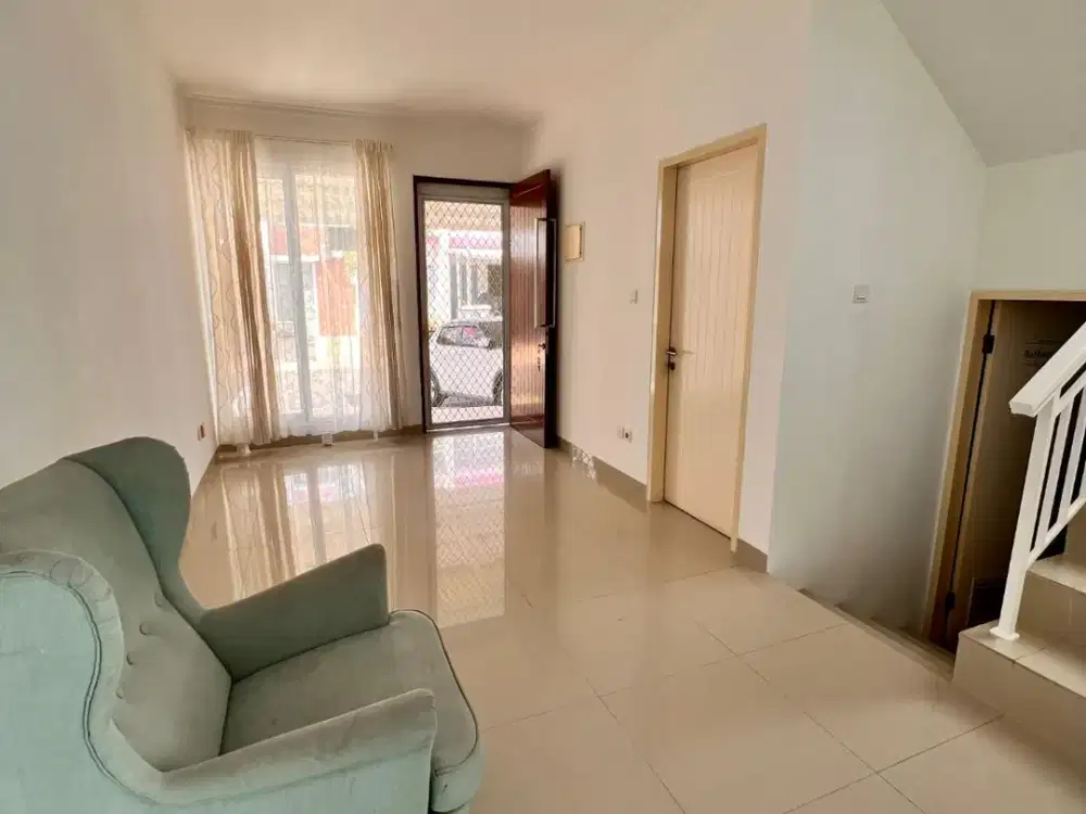 Dijual Rumah Semi Furnished di Cluster Bohemia Gading Serpong