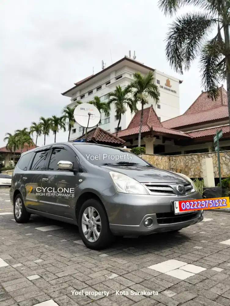 Nissan Grand Livina XV 2011 Manual Istimewa Sekali