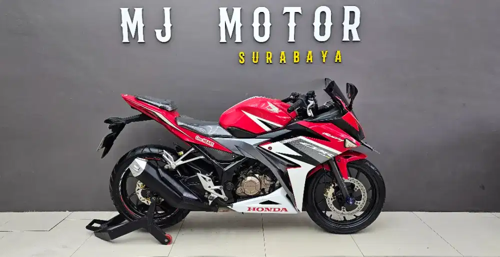 Honda CBR 150R tahun 2017