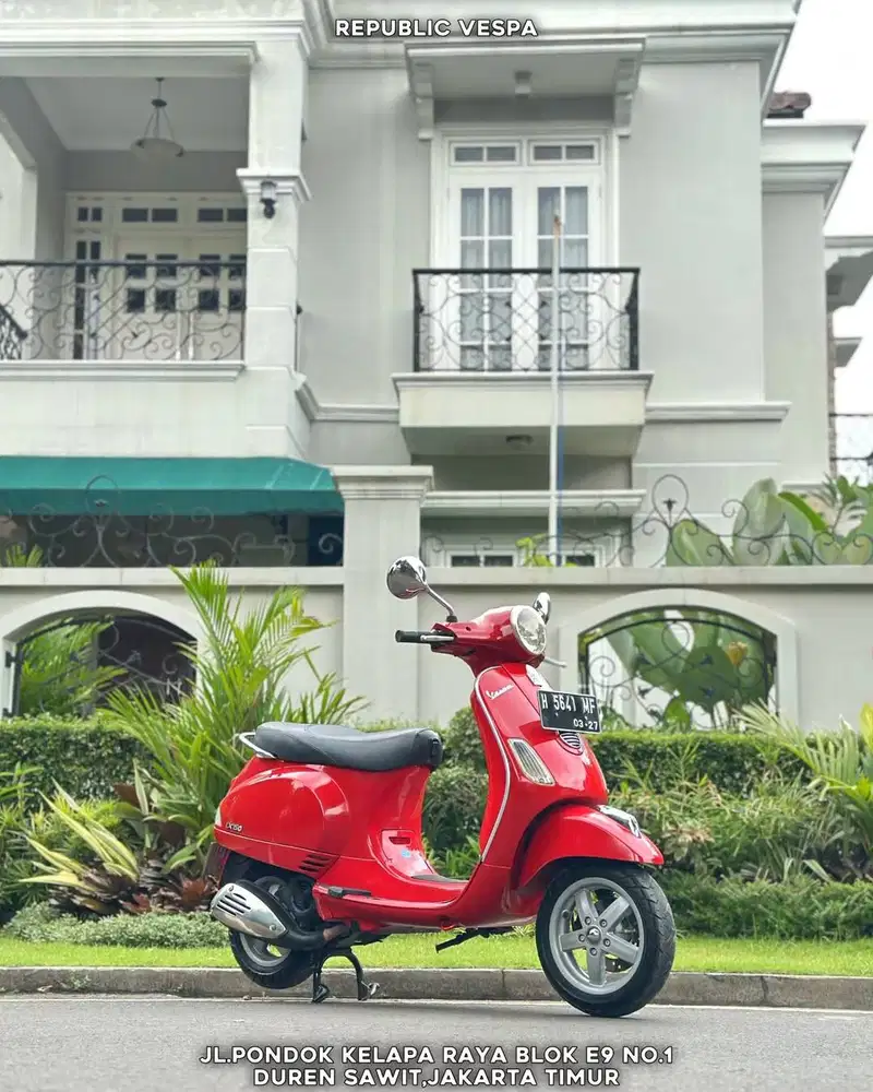 PIAGGIO VESPA LX 150 2V IE TH 2011 WARNA MERAH Perfect Condition