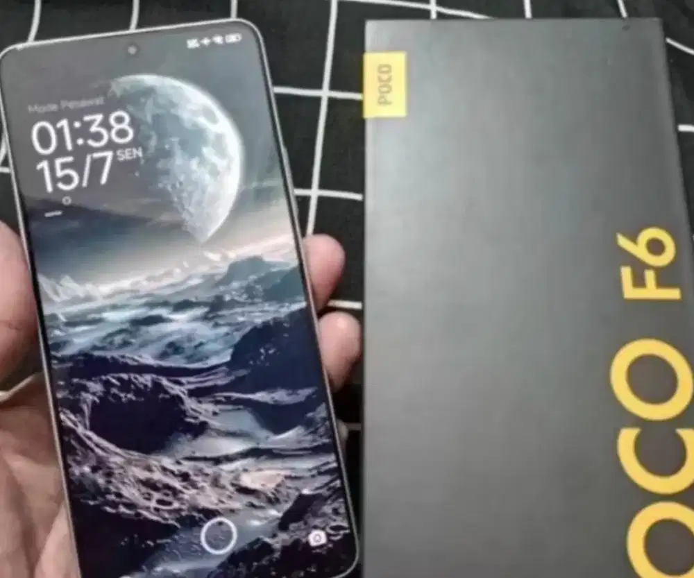 POCO F6 (Xiaomi) 8/256
