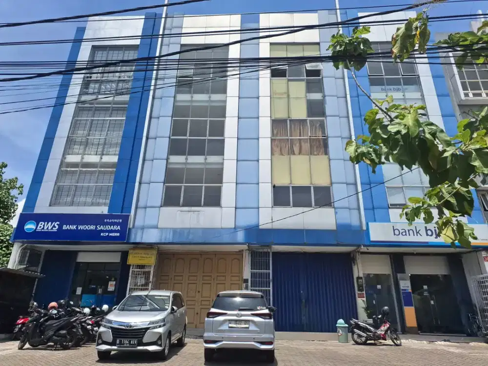 Disewakan Ruko raya MERR, Jln. Dr. Ir. Soekarno. Hadap raya , siap pakai