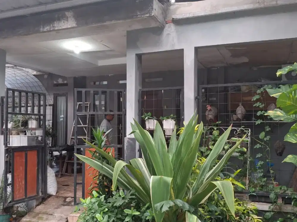 Rumah 2 Lantai Depok Maharaja
