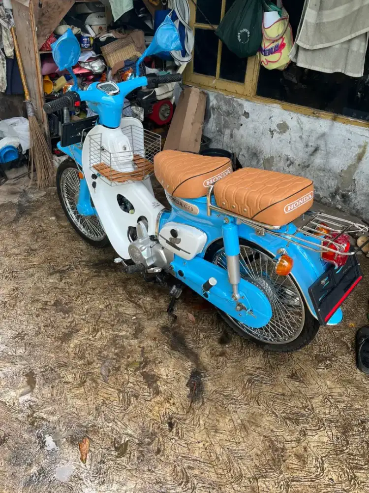 Honda C70 tahun 1986