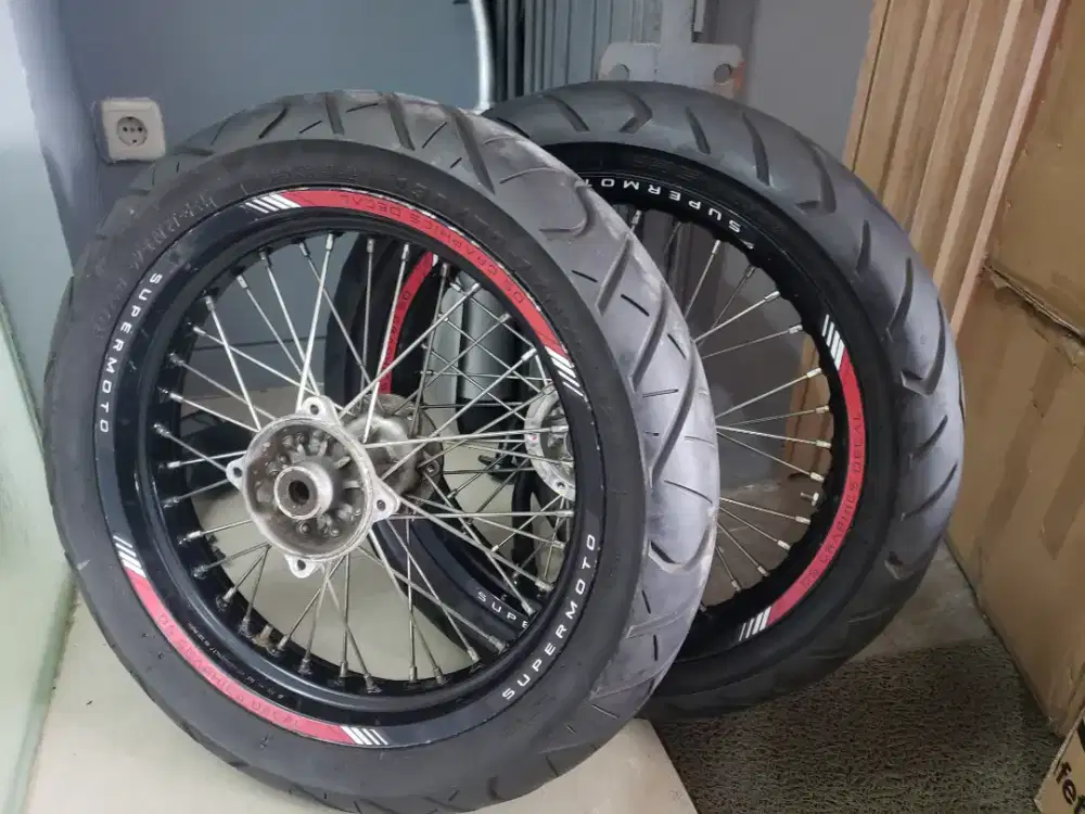 Velg copotan KLX 150 supermoto