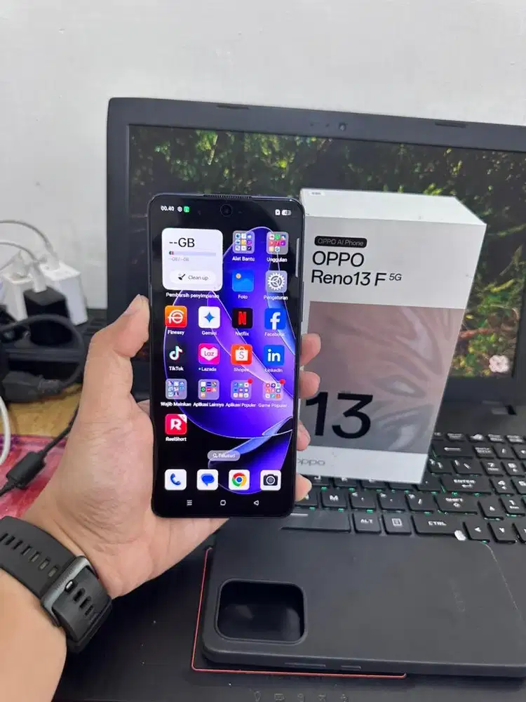 Oppo Reno 13F 5G ram 12+12/256 GB Fullset Garansi 4 bulan