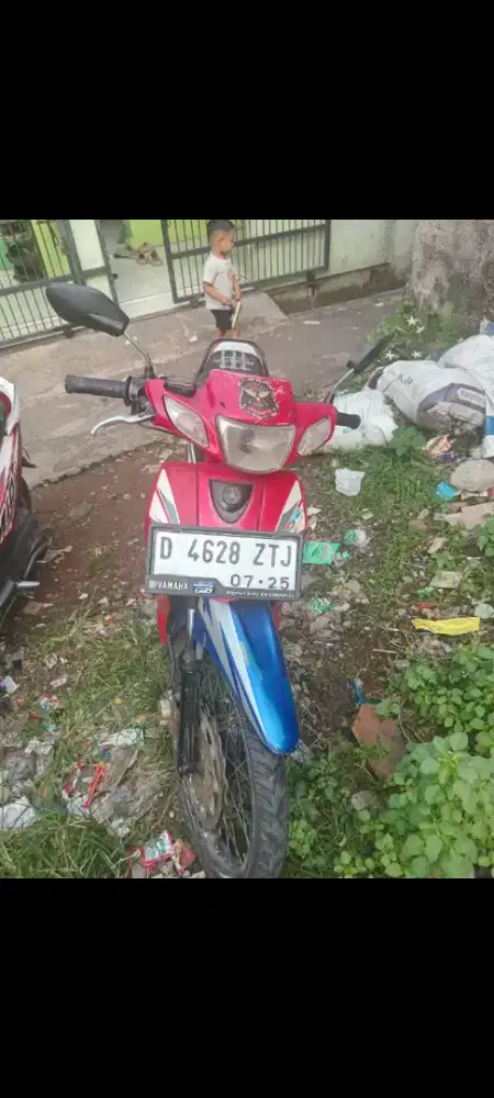 Jual (B.u) motor Vega R