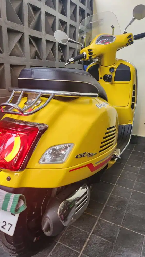 Vespa GTS SUPER SPORT 150 double dish double shock