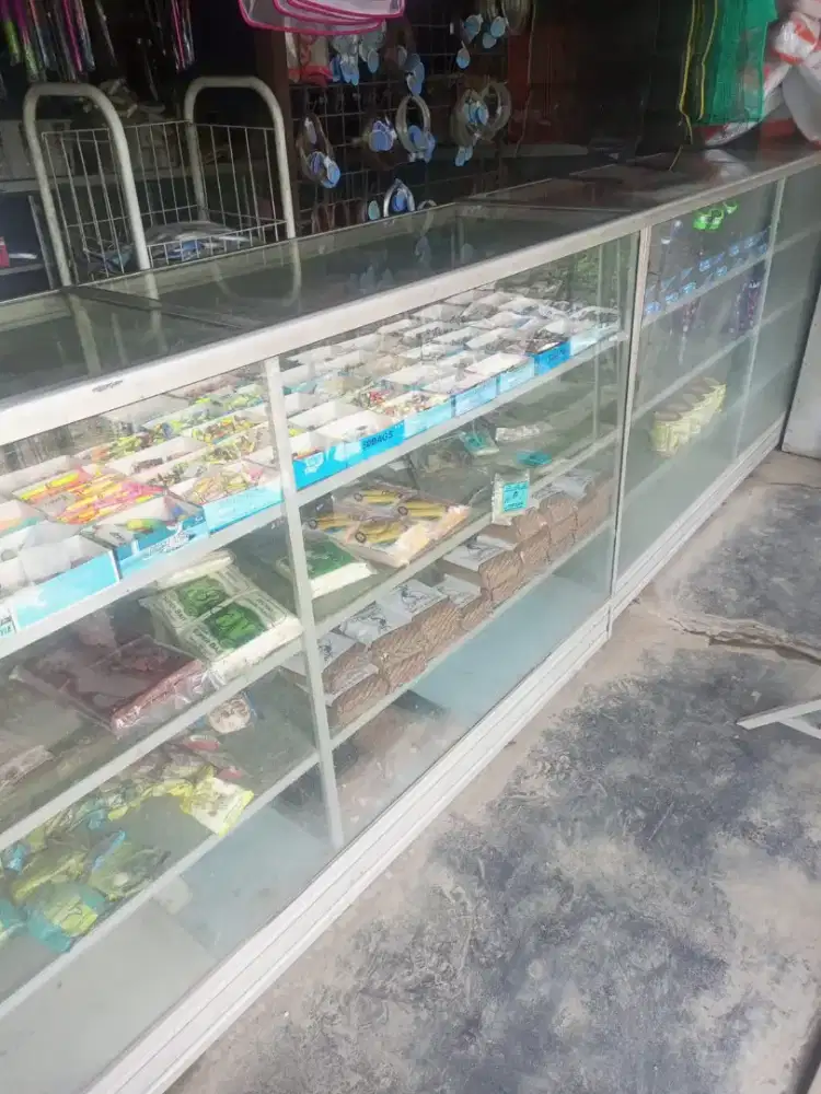 Etalase panjang 2 Meter